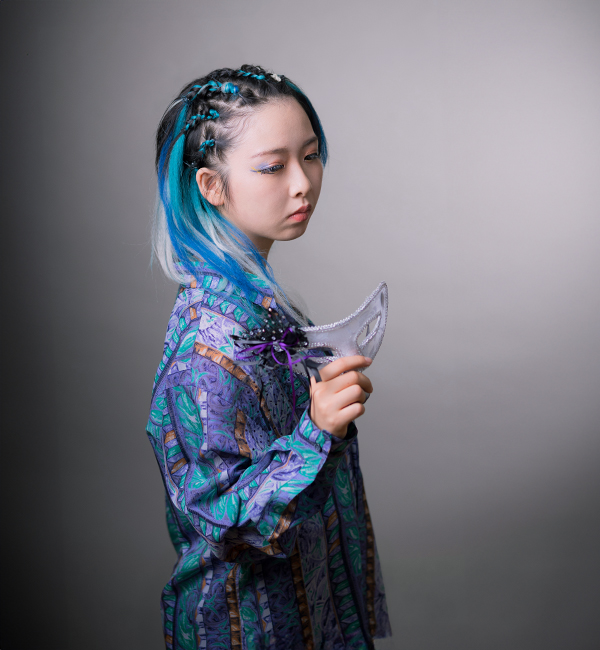 プロフィール